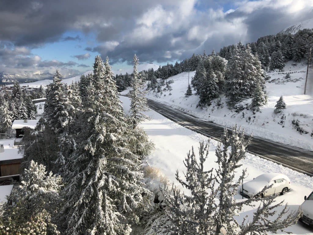 Image d'illustration pour Neige en montagne en septembre : Un phénomène peu commun ?