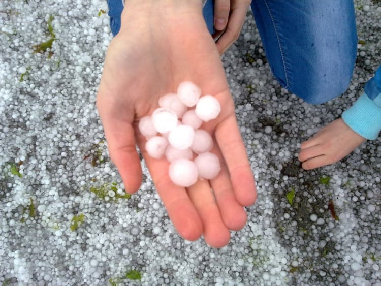 Image d'illustration pour Grêle et tornade en Pologne et en Ukraine