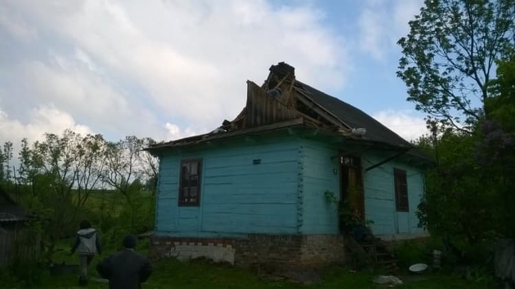 Image d'illustration pour Grêle et tornade en Pologne et en Ukraine