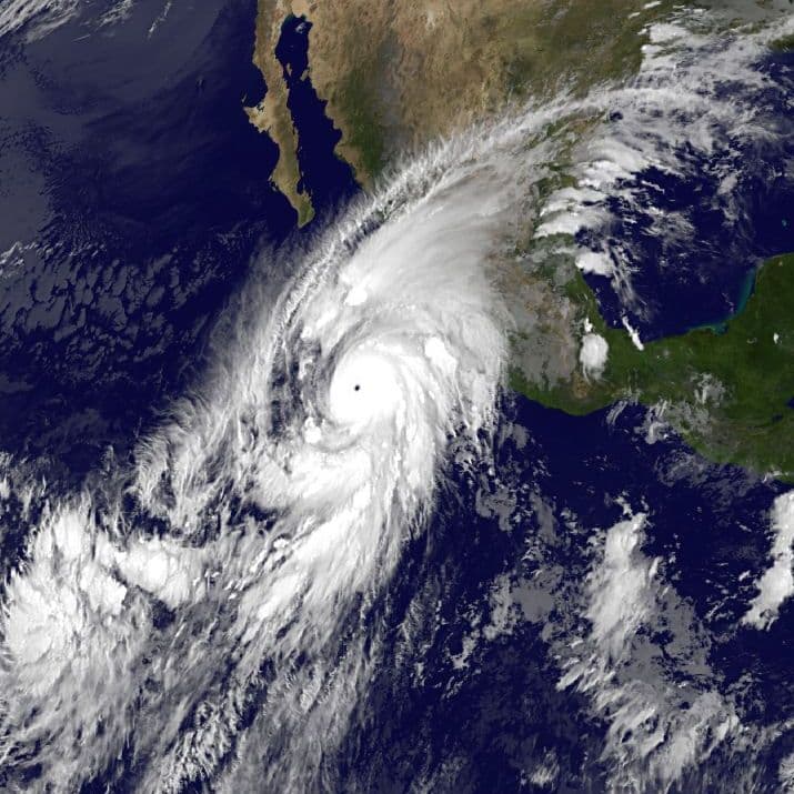 Image d'illustration pour Patricia : Le plus puissant ouragan de l'histoire près du Mexique